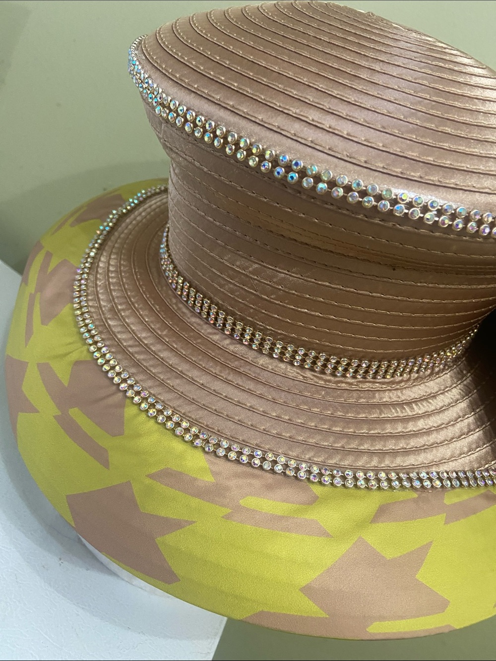 Gorgeous Dress Hat / Church Hat by G. M. I. - Picture 5 of 11